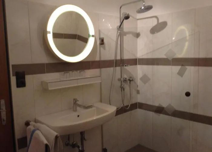 Salmen Portschach am Woerthersee